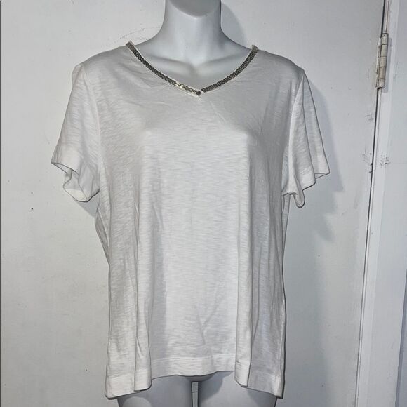 CHICO’S Alabaster Beaded V Neck Short Sleeve Top-1/Medium NWT! - Picture 1 of 9